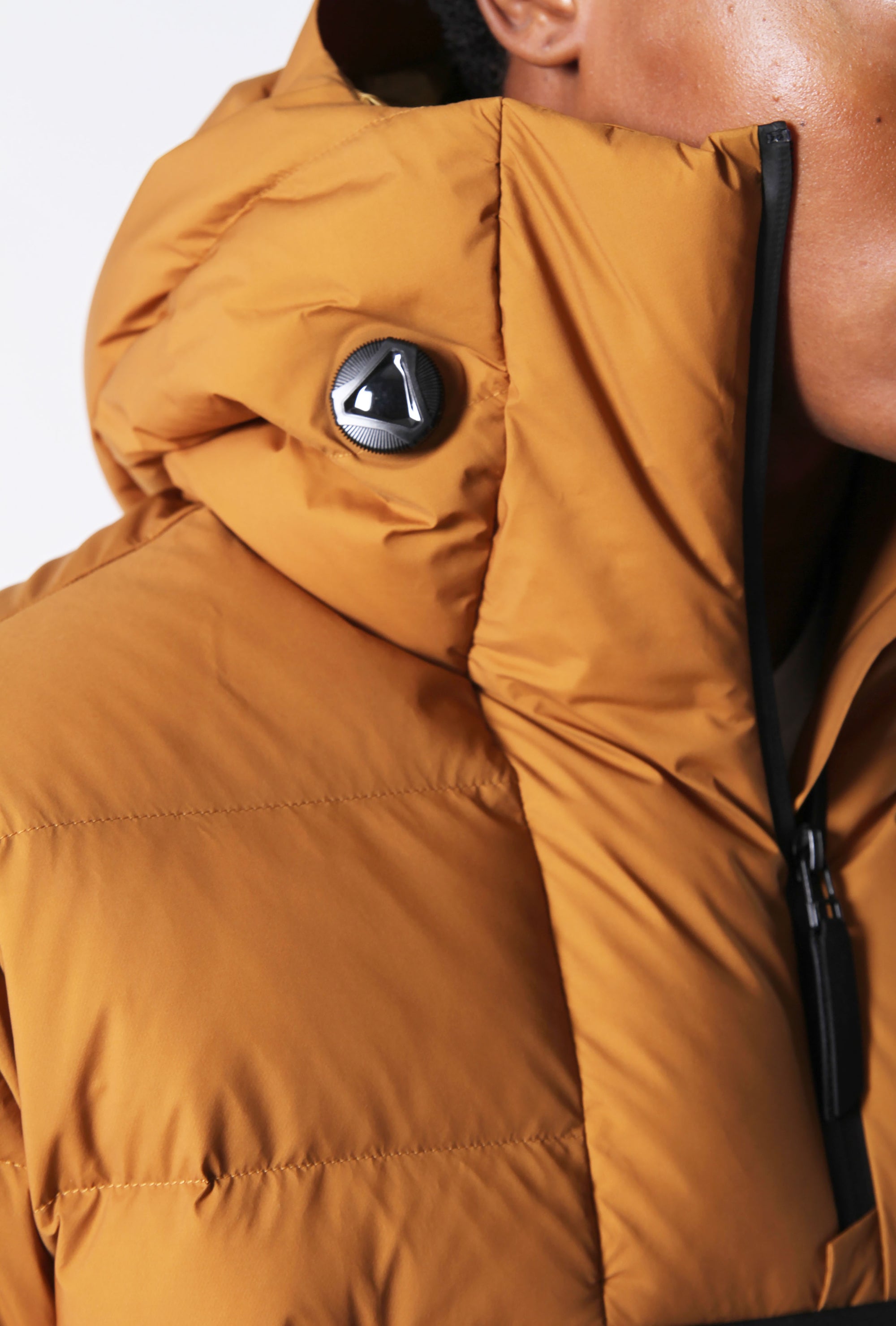 HALF ZIP VOYAGER DOWN JACKET